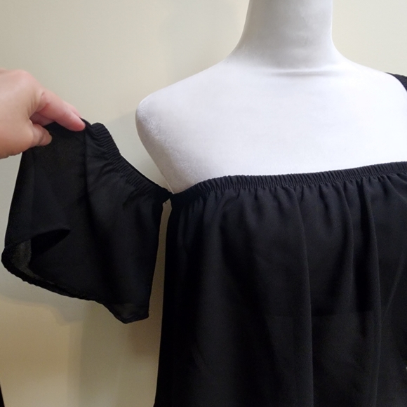 Windsor Black Flowy Bogo Crop Top Size Small - Picture 7 of 11